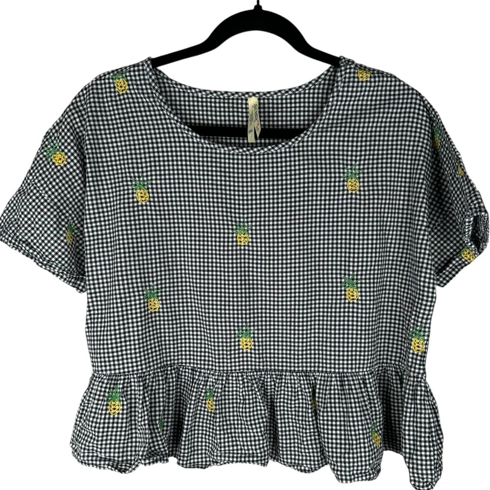 Girl Krazy Black & White Gingham Ruffle Hem Embrioidered Pineapple Top Size Med
